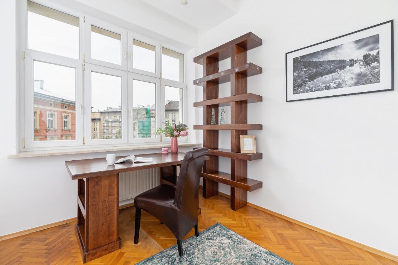 Slowacki Avenue Family Apartments Cracow By Noclegi Renters Krakow Dış mekan fotoğraf