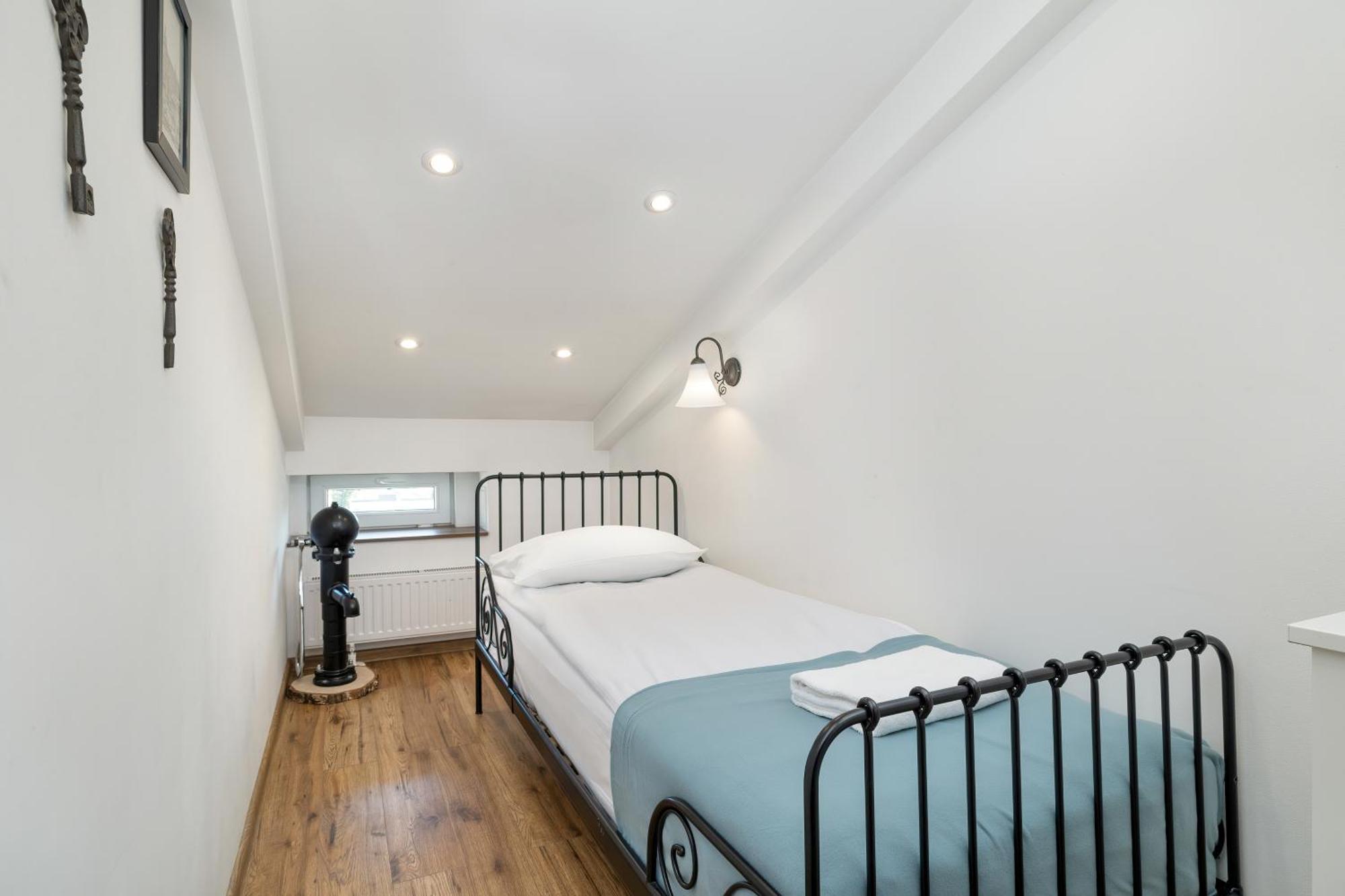 Slowacki Avenue Family Apartments Cracow By Noclegi Renters Krakow Dış mekan fotoğraf